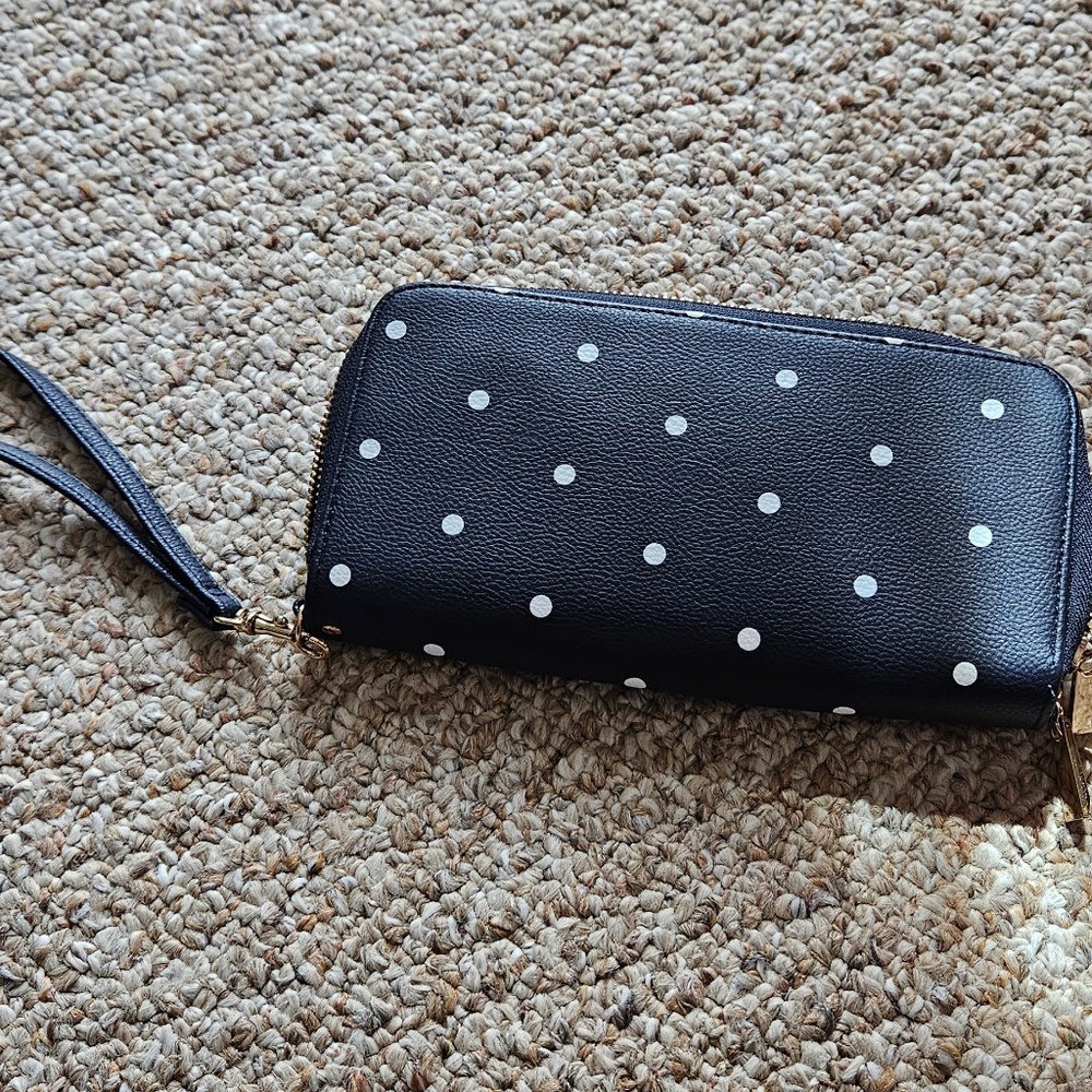A.New.Day Clutch